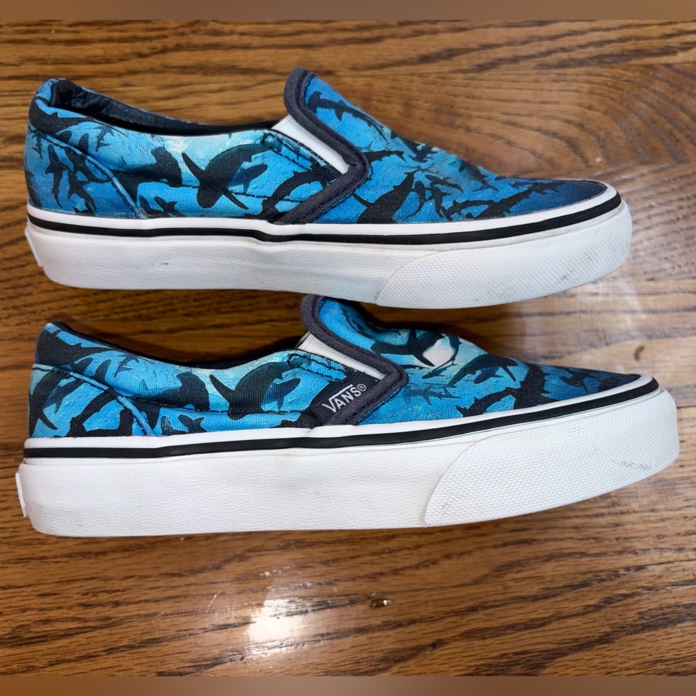 Vans Kids Blue Shark Print Slip-On Sneakers - Picture 4 of 8